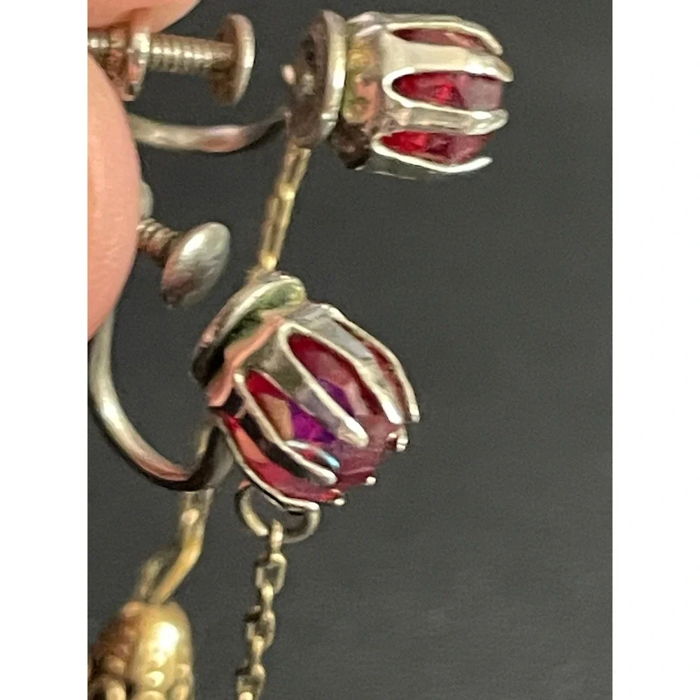 Vintage MCM Earrings Red Faceted Glass Dangle Drop Screw Backs - Picture 8 of 14